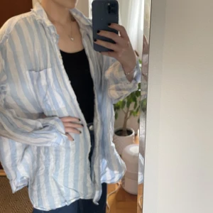 Linneskjorta - Oversized linneskjorta Från HM, fint skick