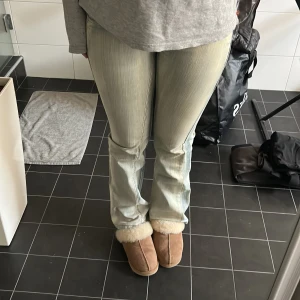 Lågmidjade jeans  - Coola vintage lågmidjade jeans