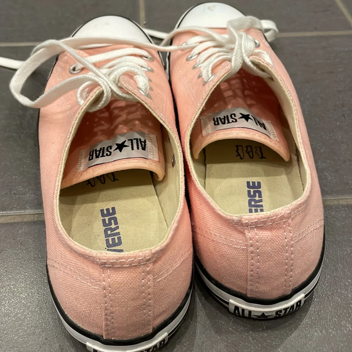 Ljus rosa converse - 90