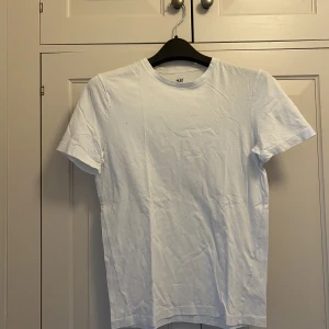 Hm -t-shirt - Använd 3-5 gånger