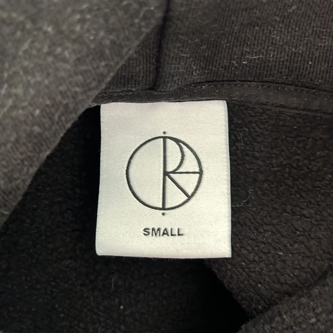 En polar hoddie i str S - 91