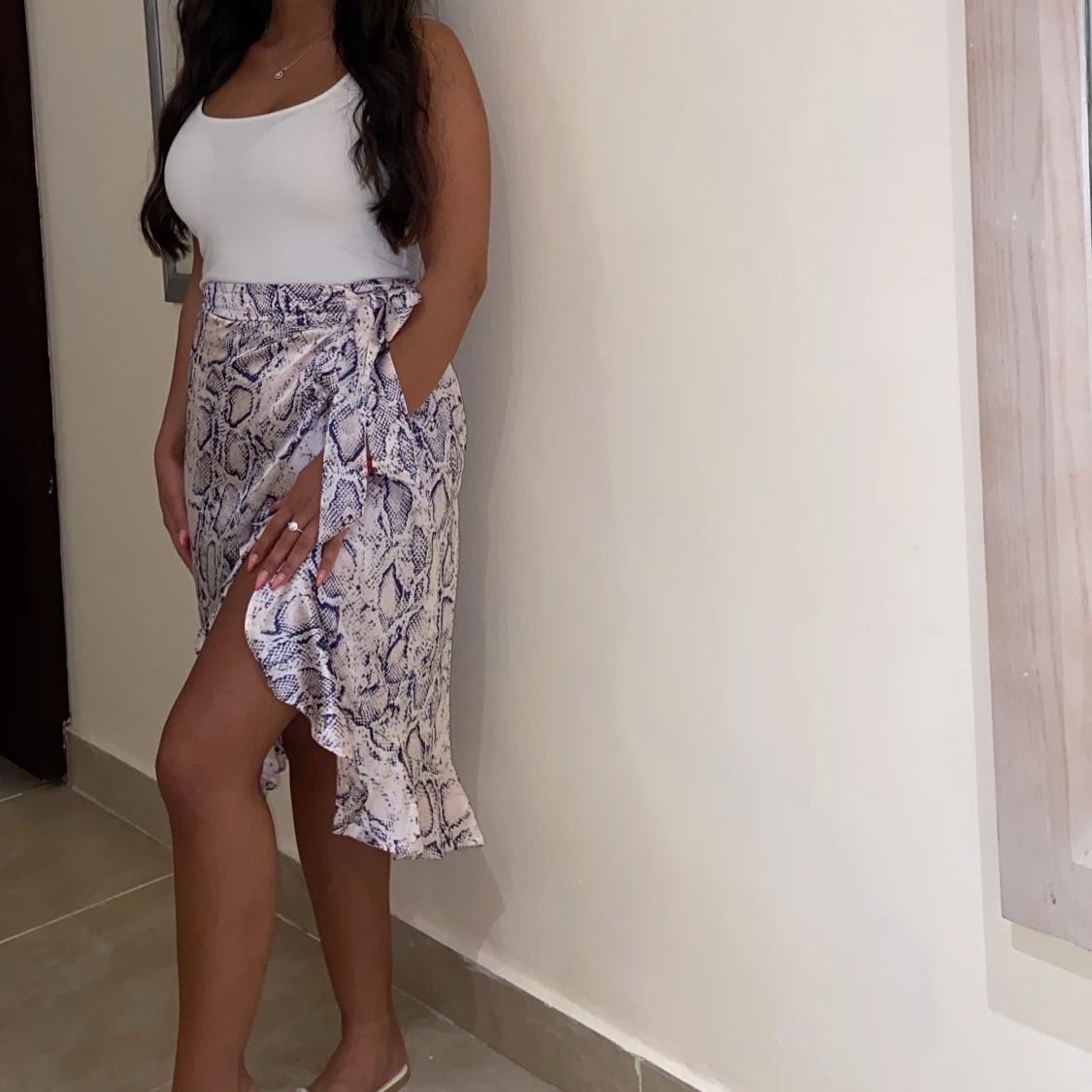 Multifärgad satinkjol i strl 34 - 90