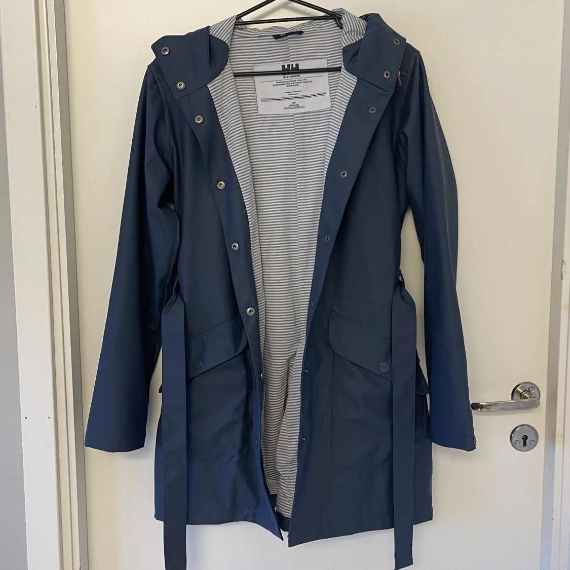 Helly Hansen regnjacka storlek S blå - 90