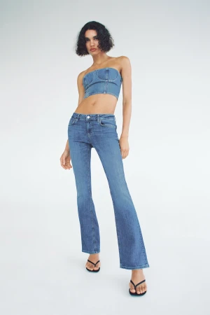 Low waist zara jeans  - Säljer dessa slutsålda low waist bootcut från zara de är i bra skick och kommer tyvärr inte till användning 