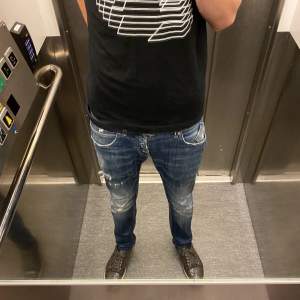 Dondup jeans storlek 31, schyssta men tvättade så backficans märke är borta. 