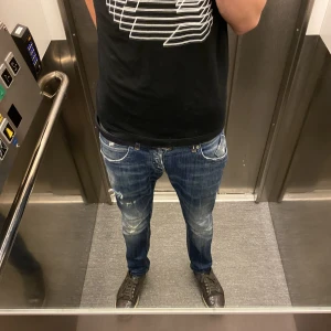 Dondup jeans - Dondup jeans storlek 31, schyssta men tvättade så backficans märke är borta. 