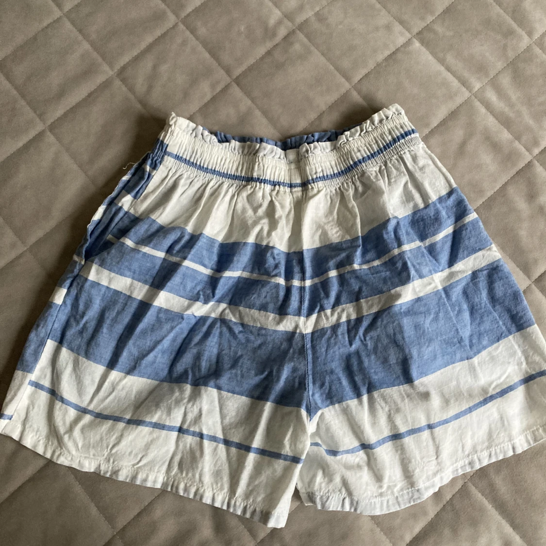 Luftiga shorts - 90