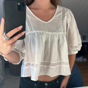 Blus - Fin blus som knappt är använd, då jag säljare den❤️
