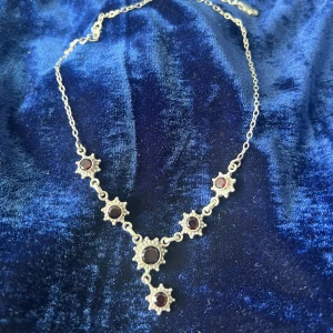 Silverhalsband - Vacker halsband säljes i äkta silver