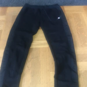 Mjukisbyxor från Champion - Nyskick 