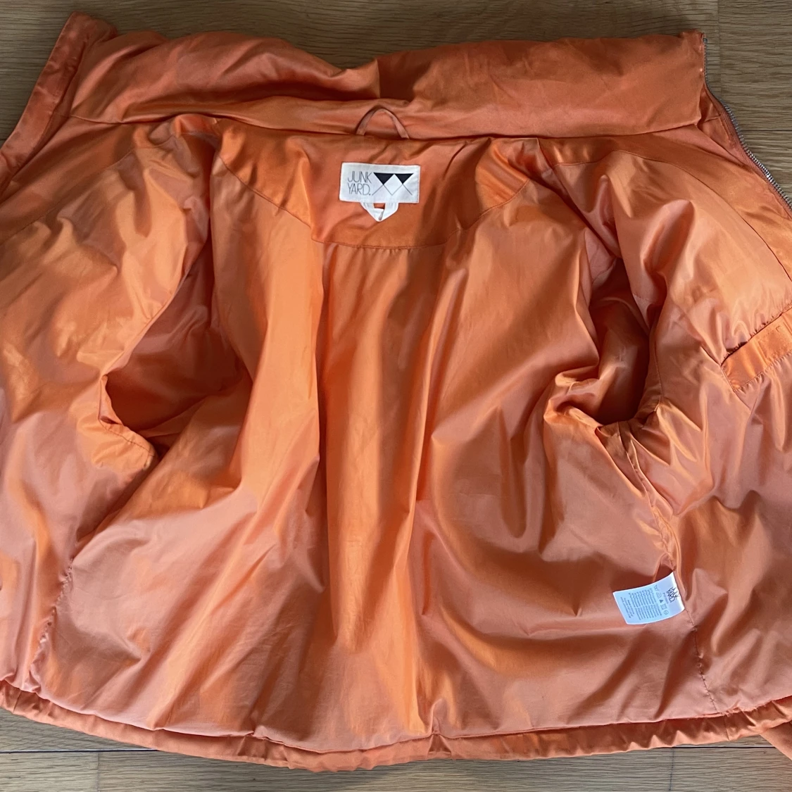 Orange Puffer från Junkyard  - 91