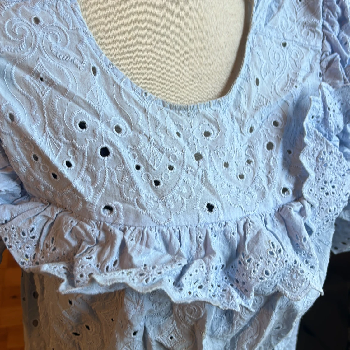 Blå spets klännig - 91