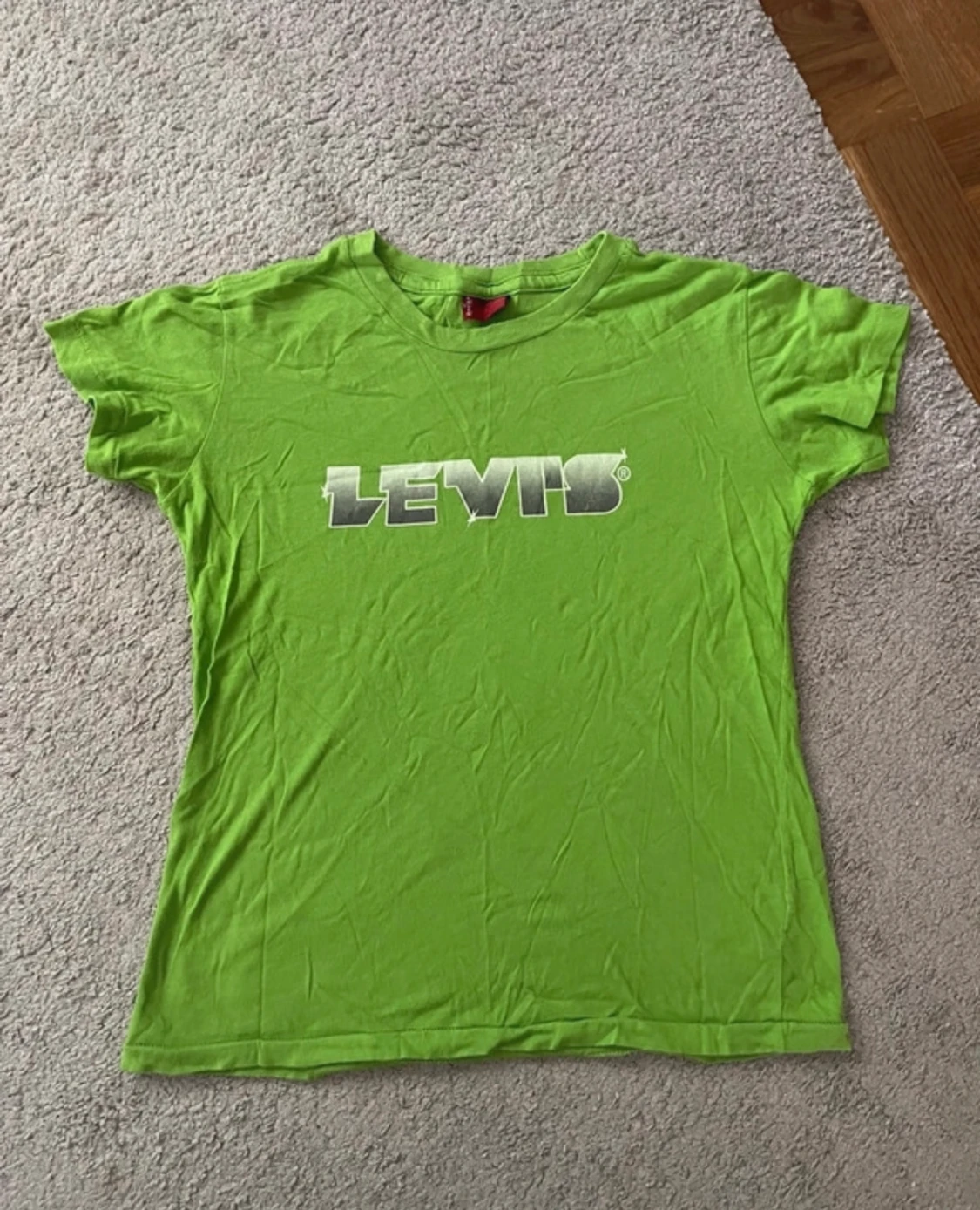 Levi’s logo tshirt 