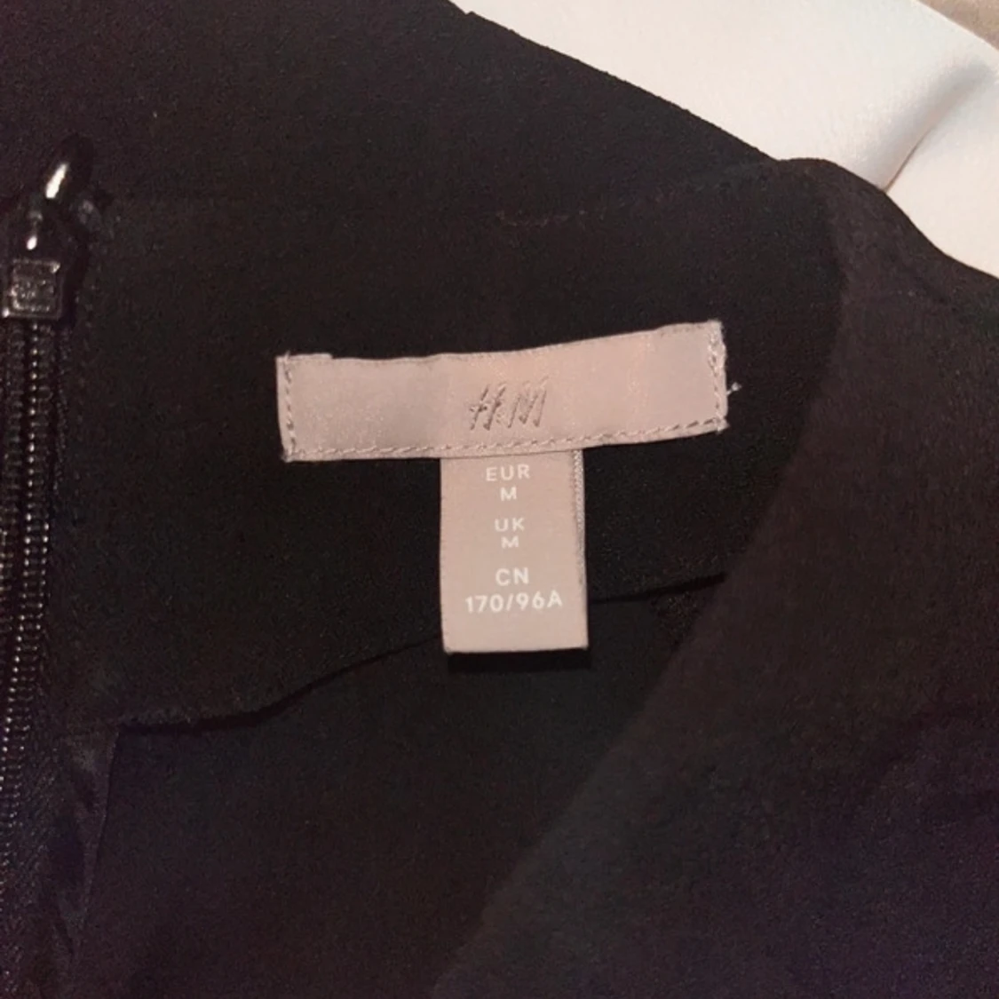 Kort svart klänning - 91