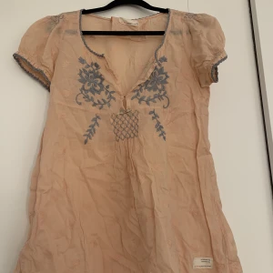 Odd molly blus  - Fin Odd molly blus i storlek 1, bra skick och aldrig använd 💕