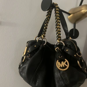 Michel kors väska - Michel kors väska. Använd ca två gånger.