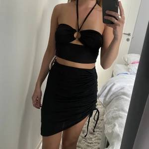 Svart set - Svart set från NA-KD. Oanvänt med lappar kvar. 