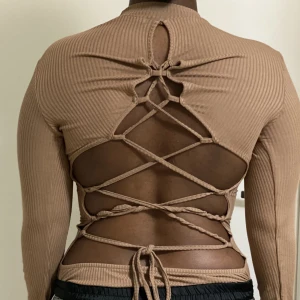 En jätte snygg body  - Helt oanvänd och är jätte fin body 💕🥰från glamorous 