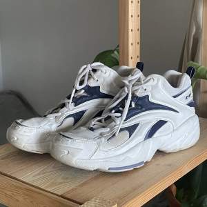 Vintage RYKÄ sneakers. Använt men fint skick! 