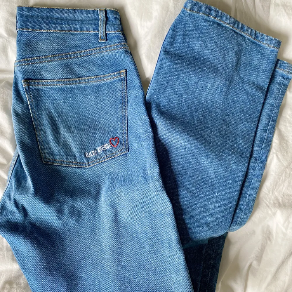 Fina jeans från djerf avenue. Jeans & Byxor.