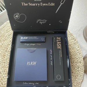 XLASH Holiday kit - Helt oöppnade xlashprodukter i Xlash holiday kit. Innehåller Xlash Eyelash Serum, Rejuvenating Eye Gel Patches samt xlash Mascara Med Vitamin E.  Ord.pris 699.  Pris kan diskuteras! 💛 Köparen står för frakt.