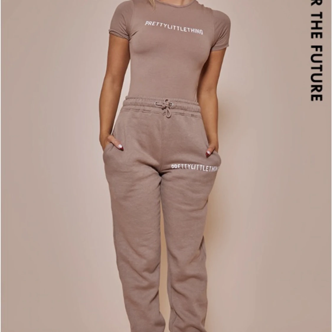 Pretty little thing set - 90