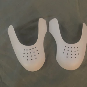 Crease skydd - Crease skydd som är bekvämma och passar storlekarna 38-43💕