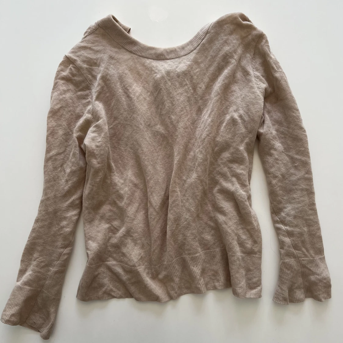 TRÖJA MED DETALJ - 91