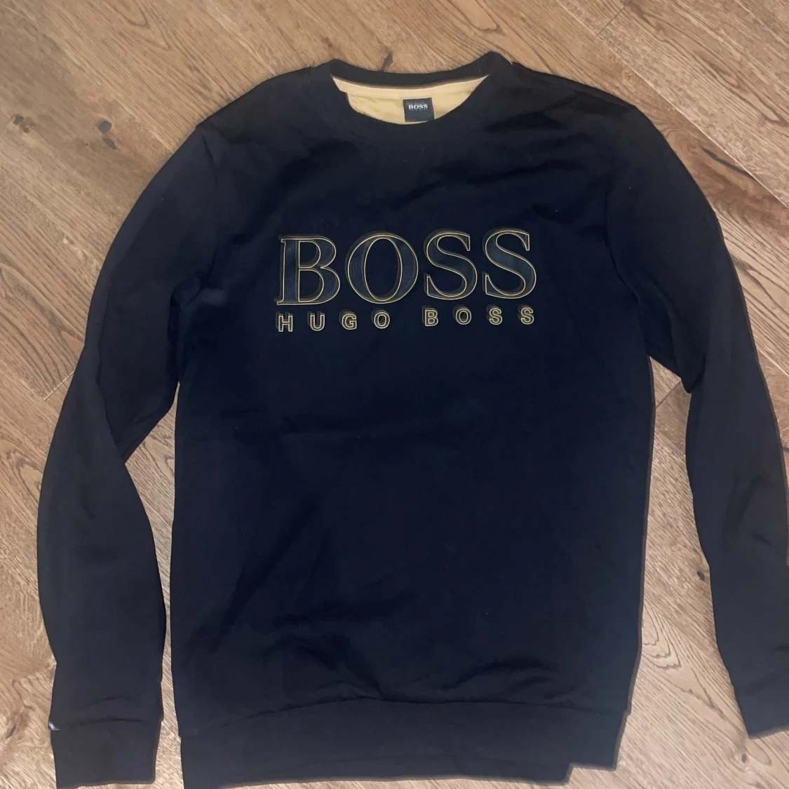 Hugo Boss tröja 