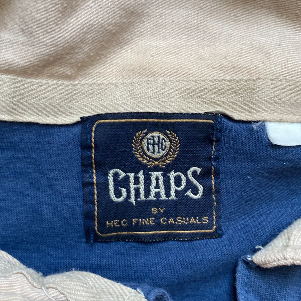 FHC Chaps by Hec Fine Casuals. Kan frakta om köparen står för frakt, skön passform, inga hål eller stora märken. . Tröjor & Koftor.