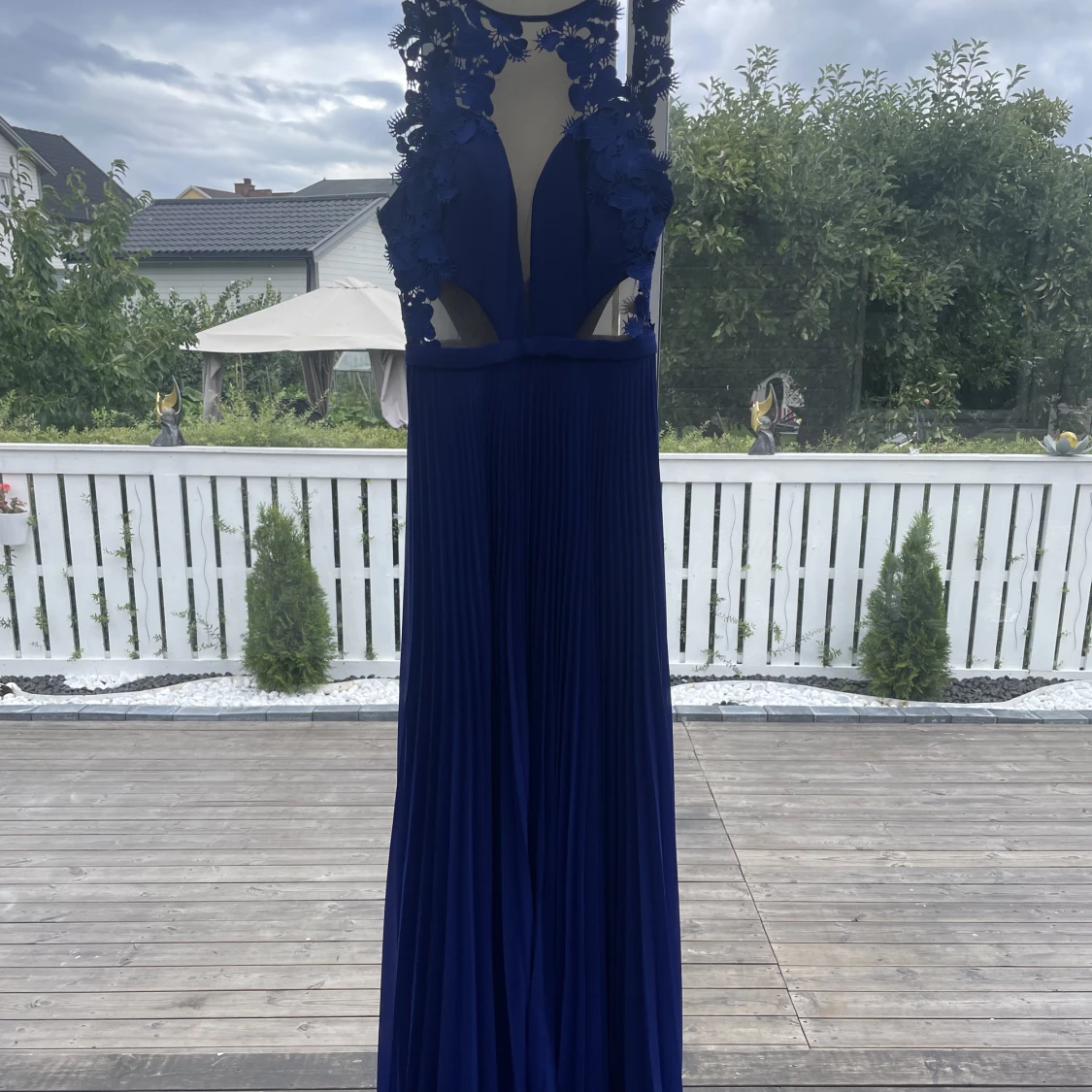 Säljer min vackra balklänning 