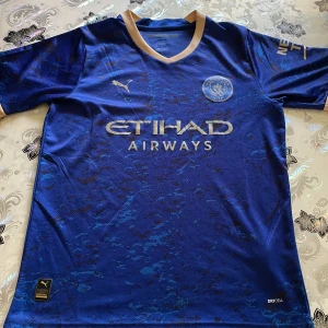 Man city tröja  - Helt ny man city tröja 