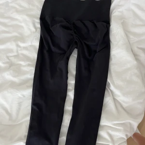 Träningstights - Stretchigt material 