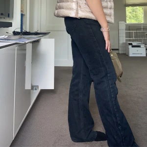 As snygga jeans - Säljer nu dessa skit snygga jeansen från DAY’S i perfekt skick!! Storlek 29 midja och 33 i längd ❤️ 