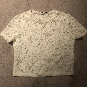 Spets t-shirt  - Snygg topp fint sick ❤️
