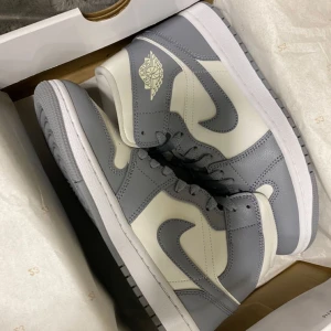 Jordan 1 - Helt nya, nyskick, aldrig använda 