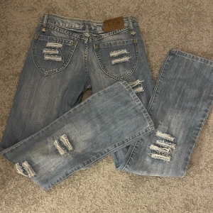 JEANS‼️ - Säljer dessa ursnygga bootcut jeans från Litana, bra skick och passar om man är runt 160/170💕 