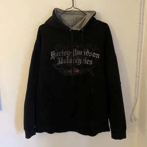  Harley Davidson hoodie - Skittt snygg står Xl men sitter mer som M
