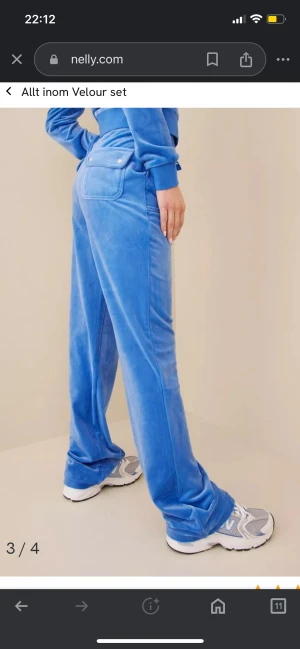 Nya juicy  - Säljer mina blåa juicy byxor, helt nya och är för långa på mig som är 169, de är i storlek M