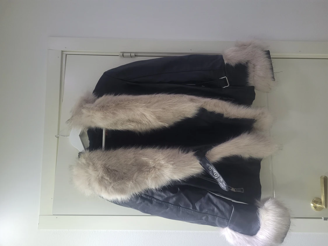 Vinter jacka skinnimitation