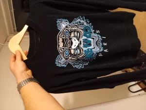 KENZO Turkos - Använt skick men välbevarad då kvaliteten är topp. Nypris 2200:-