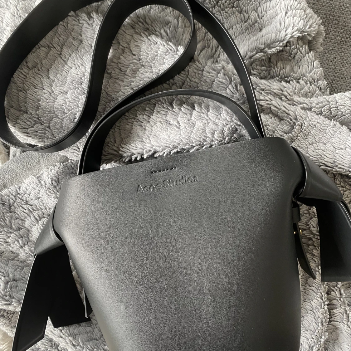 Acne väska svart 💞