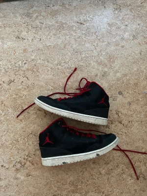 Jordan Executive  - bäkväma skor 9/10 bara träffas inom stockholm