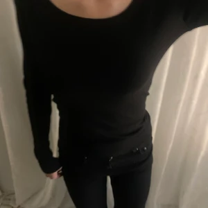 Svart Långärmad  - Svart tröja, strl S !Läs min bio för mer info!