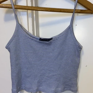 Brandy Tank Top - Köptes i somras i Stockholm, användes en gång. I nyskick och inga skador.  