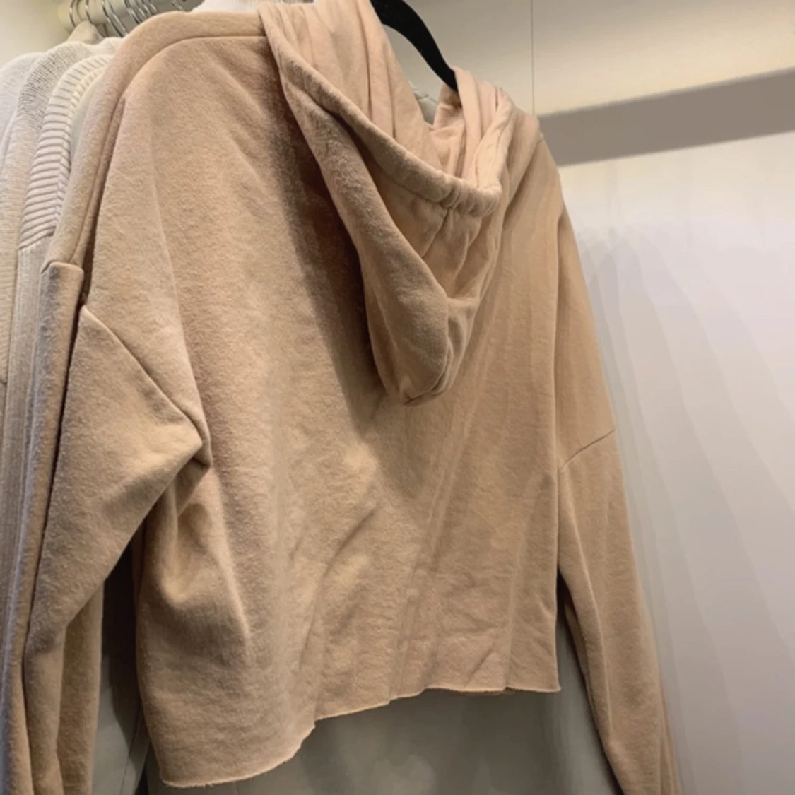 Beige cropped hoodie  - 91