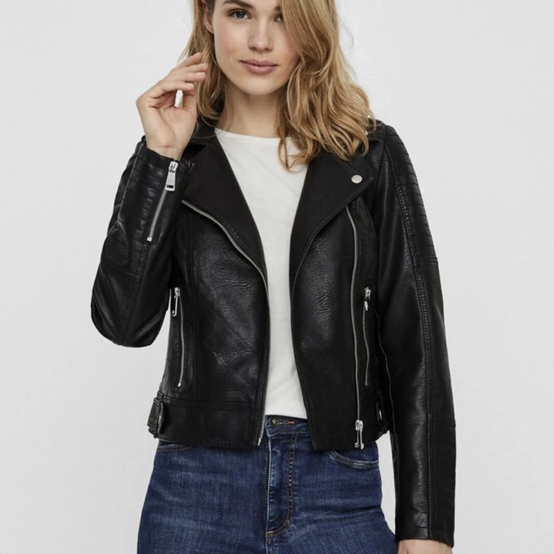 Vero Moda skinnjacka