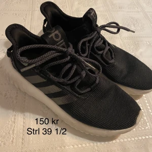 Adidasskor - I fint skick, använda ca 8-10 ggr