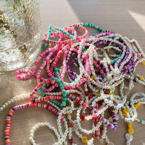 Pärlade smycken  - 30% RABATT PÅ ALLA PÄRLADE SMYCKEN HOS WWW.tinsel.de 😍