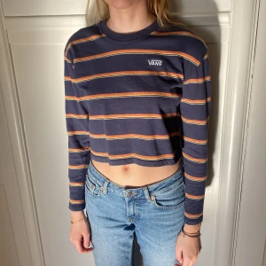 tröja  - vans kroppad tröja långa ärmar favorit men för liten nu